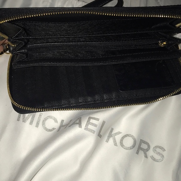 Michael Kors  Jet Wallet new condition - Picture 2 of 4
